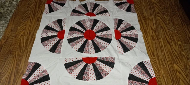 VENTILADOR DE ABUELAS ROJO, BLANCO Y NEGRO Edredón Top/Lanzamiento 45 x 45
