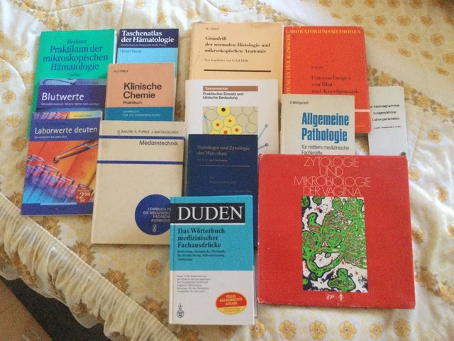 Alte medizinische Lehrbücher