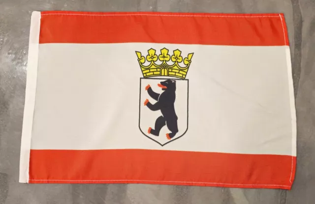 Fahne Flagge Berlin mit Bär - Landesdienstflagge - Stockfahne - 30 x 45 cm