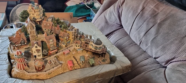 LILLIPUT LANE WHITBY Harbour £155.00 - PicClick UK