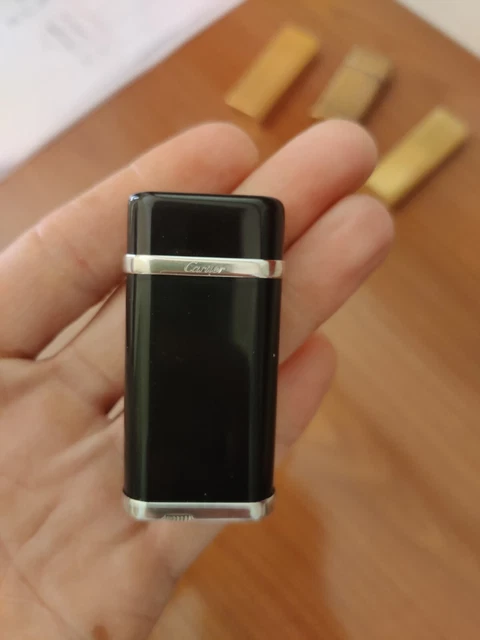 accendino Cartier placcato argento con rifiniture in palladio
