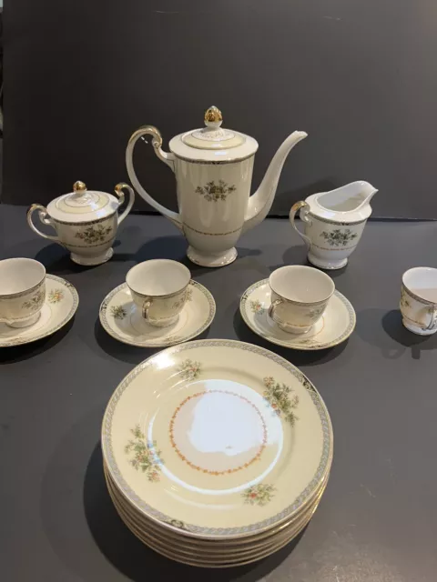 Beautiful Rare Vintage Tea Set of 4 By Putland China