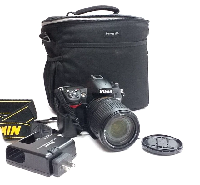 Nikon D7000 DSLR Camera w/18 -140mm f/3.5-5.6G ED VR Lens