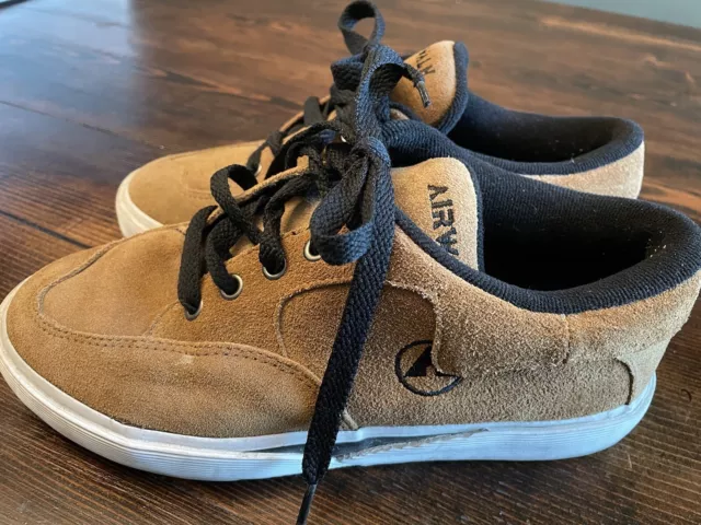 NEW AIRWALK SIZE 11 Skate Shoes Classic Vintage Skateboarding