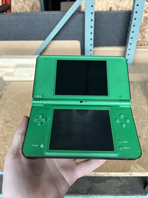 Nintendo DSi XL Launch Edition Green Handheld System + Charger ＋ pokem game  set