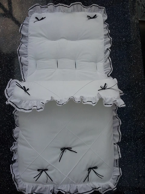 Baby's Cosy Toes / Footmuff 3-in-1 in white and black pintuck  design