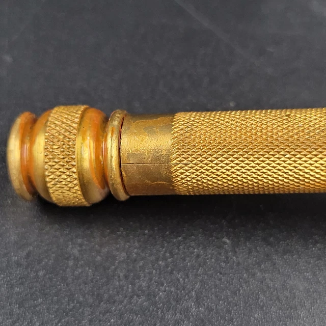 Vintage 1930's Gillette Goodwill Gold Tone DE Ball End Open Comb Razor 9