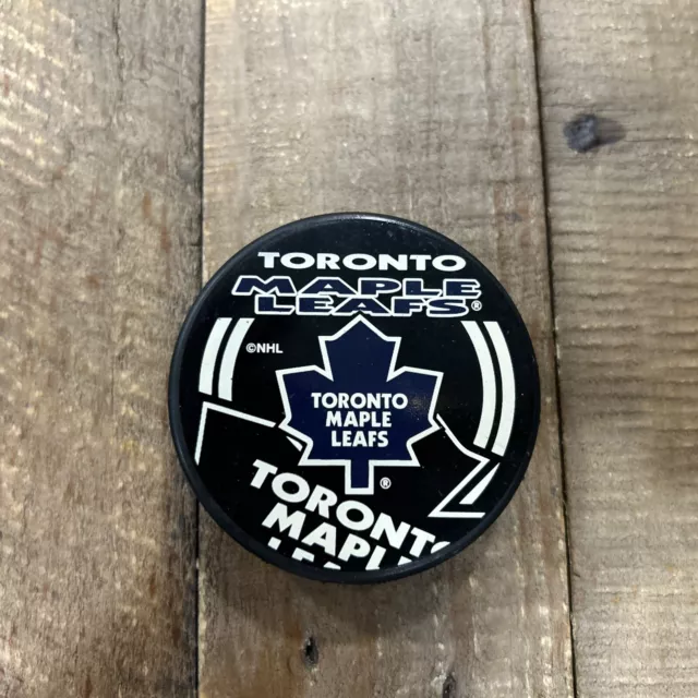 TORONTO MAPLE LEAFS - NHL Ice Hockey - Official Puck