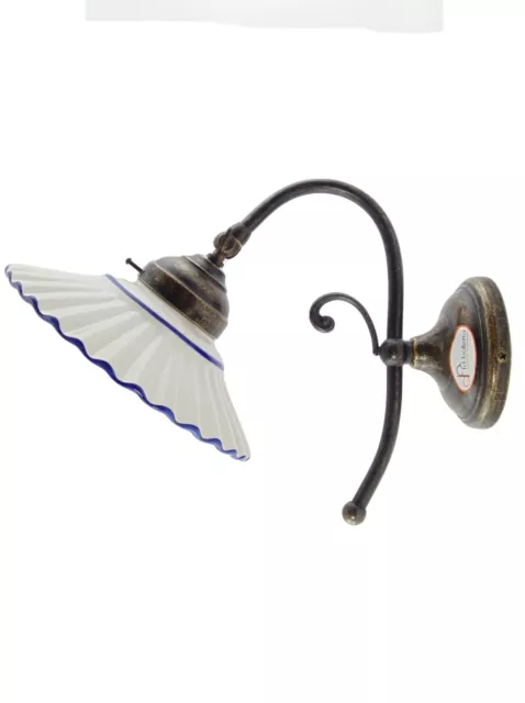 Applique ottone brunito,lampada illuminazione parete con piatto ceramica blu ar3