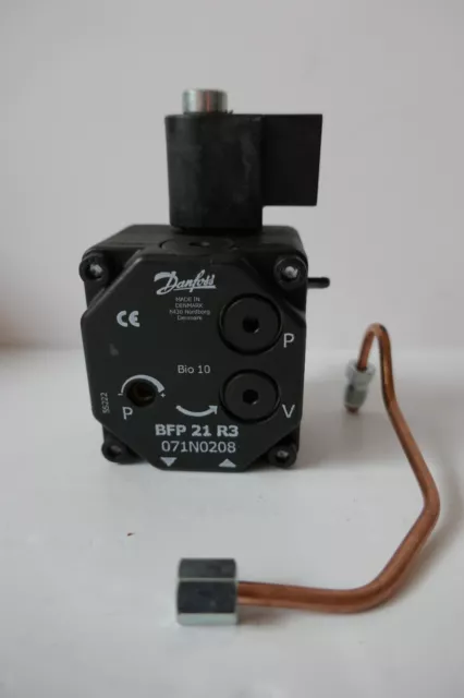 Pompe a fioul Danfoss BFP 21 R3 + tube De Dietrich 200000068 Neuf