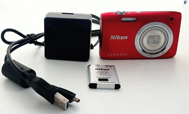 NIKON COOLPIX S2900 Red Digital Camera with Charger and