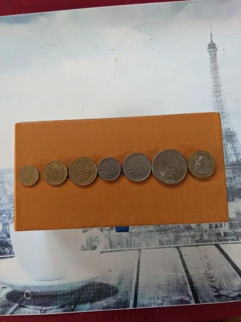 Frankreich Münzen centimes 5-10-20, Franc 1/2-1-5-10 jeweils einmal