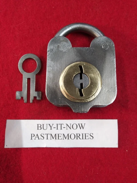 'SARGENT & co' DOUBLE CHAMBER WROUGHT IRON PADLOCK w/ KEY, VINTAGE ANTIQUE LOCK