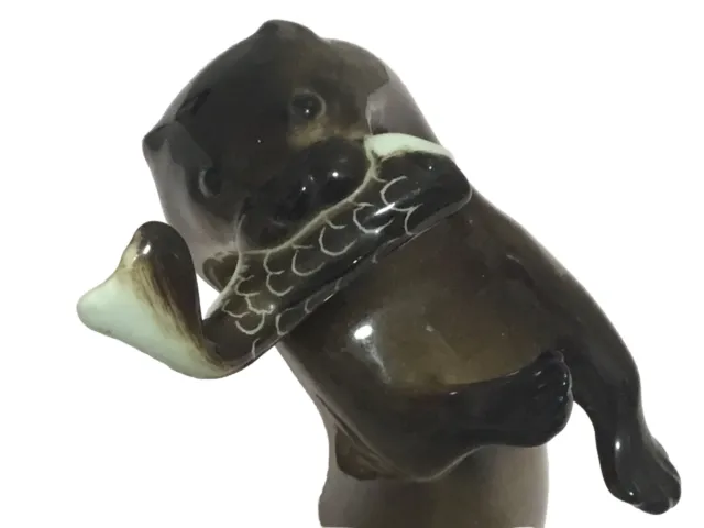 Delightful 21cm  Lomonosov USSR porcelain Otter with Fish in her mouth Figure