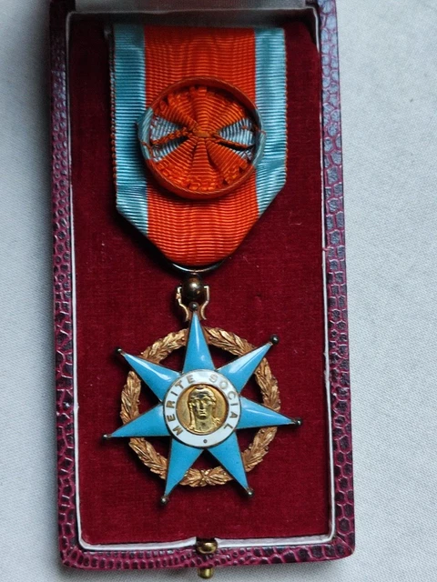 Médaille FFF Ligue Du Sud-Est En Vermeil, Clubs Français, Avant 2000