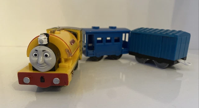TOMY TRACKMASTER THOMAS Der Tankmotor Batteriezug Proteus und LKW EUR ...