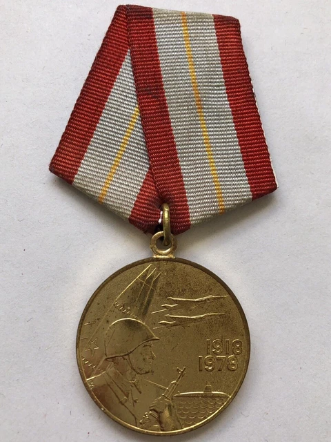 Medaglia Di Veterano Dell'esercito Russo Dell'urss 60 Anni Di Forze Armate...