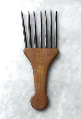 Old comb from Africa, avant-garde shape, beautiful wood! 2