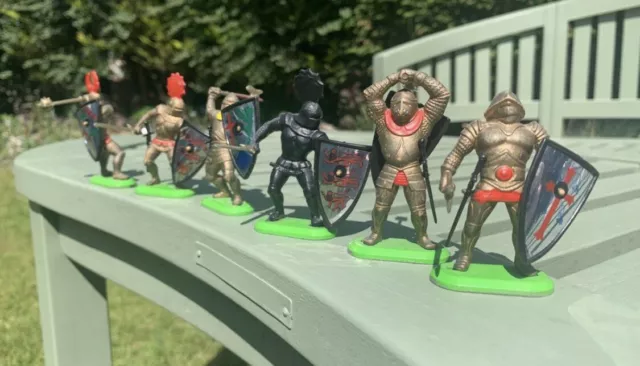 Britains Deetail Gold Knights x 6