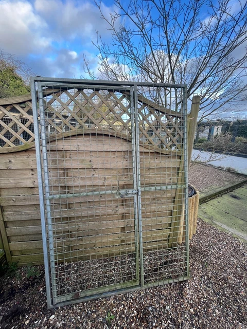 Croft dog run clearance panels