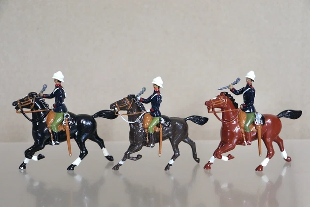 Britains Reynolds Colline Re Peint Pirates Avec Capitaine Crochet