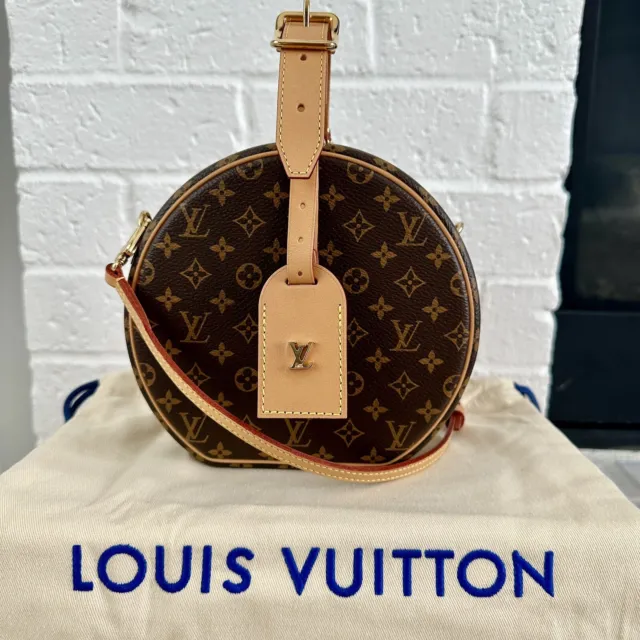 LOUIS VUITTON Monogram Motard Pochette Altair Clutch Bag Gold M93491 Auth  42747