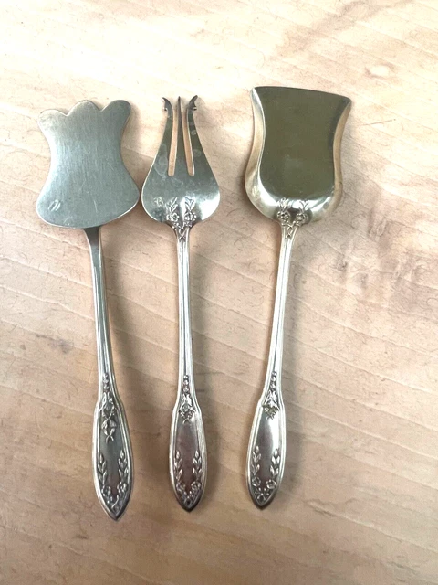 Service à thé et café victorien de quatre pièces en argent, 1855 - En vente sur