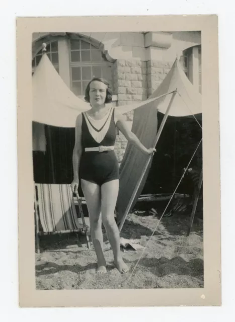 PHOTO SNAPSHOT c.1930 The Beach Women Short Hair Swimsuit Antique Cabin