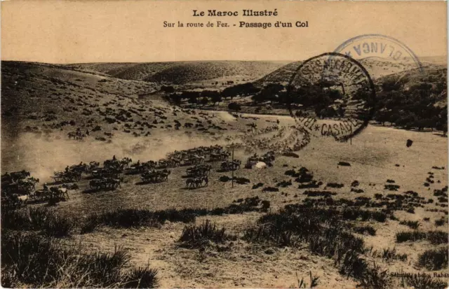 CPA AK Le MAROC Illustré Sur la route de FEZ Passage d'un Col MAROC (689364)