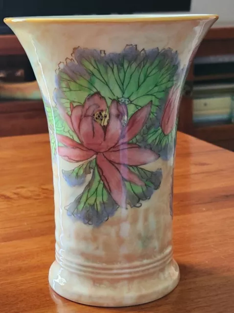 stunning royal doulton water lily vase in mint condition 