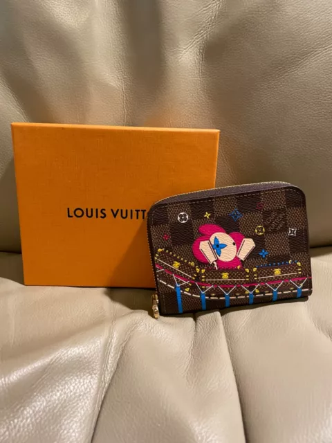Louis Vuitton, Bags, Louis Vuitton Long Zippy Wallet Vivienne Brown  Monogram Holiday Giraffe