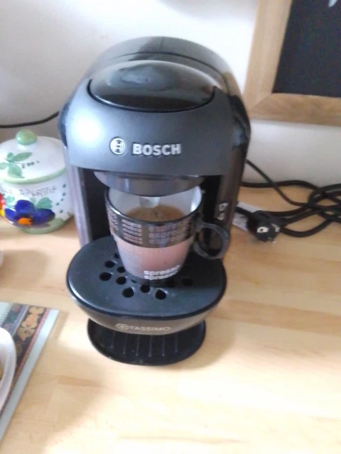 Machine à café à capsules en promotion Marque bosch modèle tassimo Livraison à 58 wilaya et le paiement à la livraison