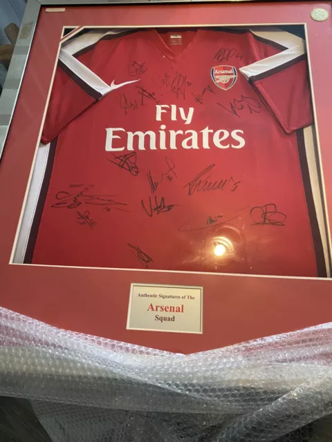 Arsenal Signed 2008 Team Shirt   Authentic Framed