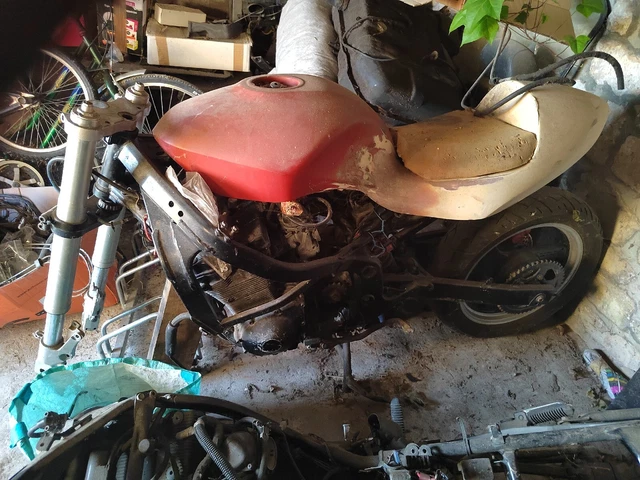 Café Racer Suzuki GSXF