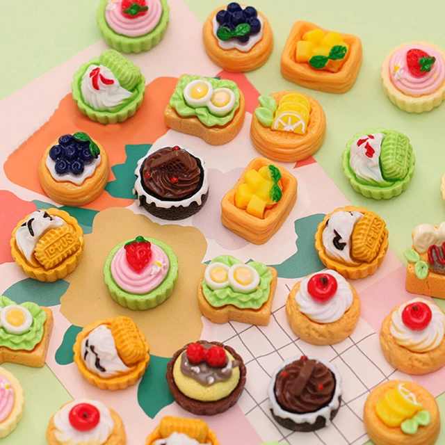 24 Pcs Resin Child Wedding Fake Cake Food Toys Mini Cupcake