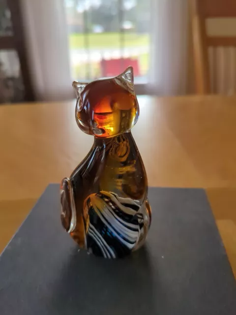 Art Glass Kitty Cat  Figurine/Paperweight Handblown Swirl 4 1/4” Amber