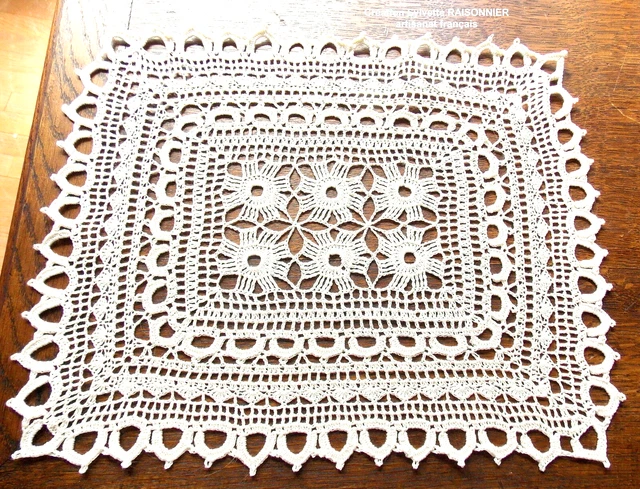 Napperon Rond Au Crochet – Fait Main, Artisanat Français – Coton Blanc (35 Cm)