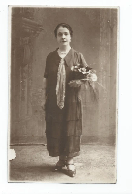 BP096 Carte Photo vintage card RPPC Femme mode fashion robe dress