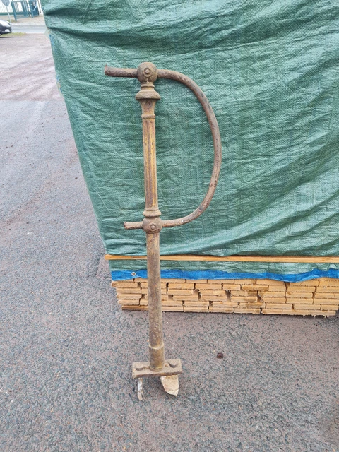 alter Geländerpfosten aus Metall sehr schwer Pfosten Treppengeländer Geländerpfo alter Geländerpfosten aus Metall sehr schwer Pfosten Treppengeländer Geländerpfo