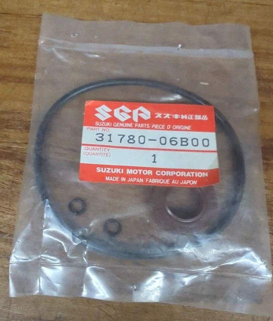 SUZUKI GSX-R1100 R750 600  ALTERNATOR  OIL SEAL SET /Kit  N.O.S.  31780-06B00