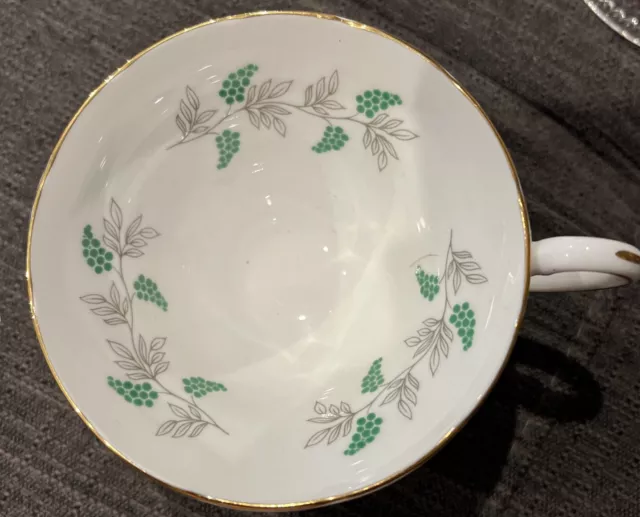 Crown Staffordshire GREEN GRAPES Cup Fine Bone China England