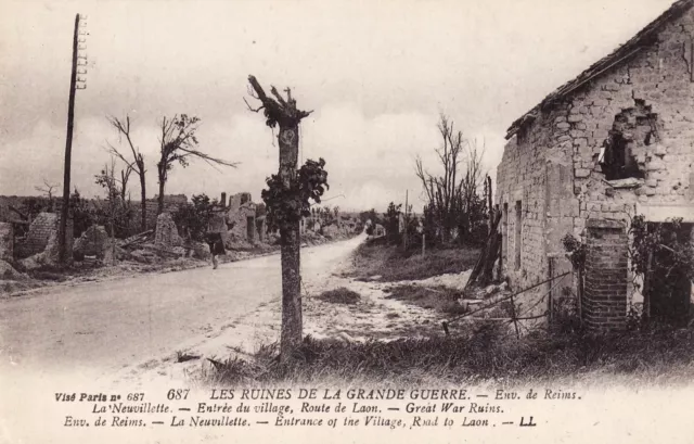 CPA 51 REIMS La NEUVILLETTE Entrée du Village, Route de Laon  carte rare