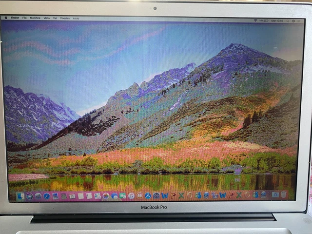 Apple macbook pro i7 4GB 500HD