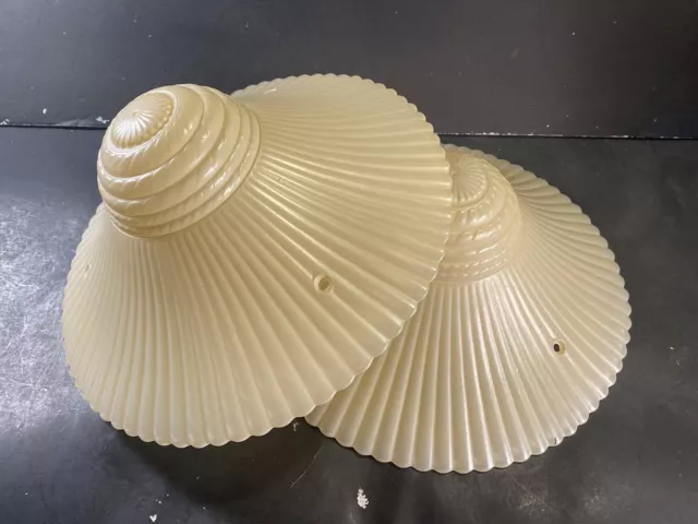 Vintage Fan/Flying-Saucer Art-Deco Ribbed-Glass Hanging-Ceiling/Chandelier Shade