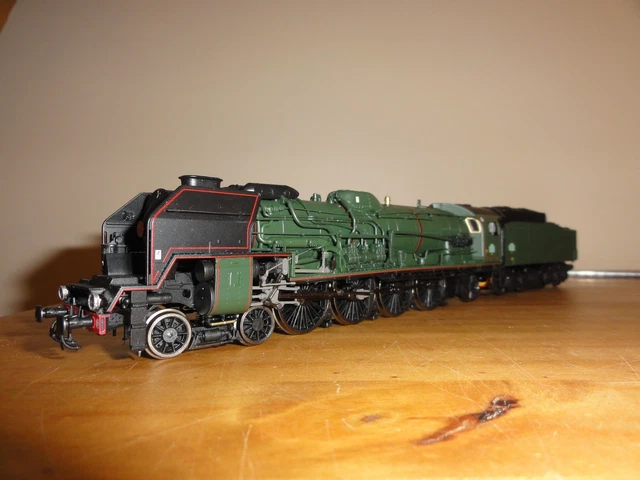 JOUEF SNCF locomotive à vapeur 140 C 362 avec tender 18 C 550 noir/vert avec lignes jaunes