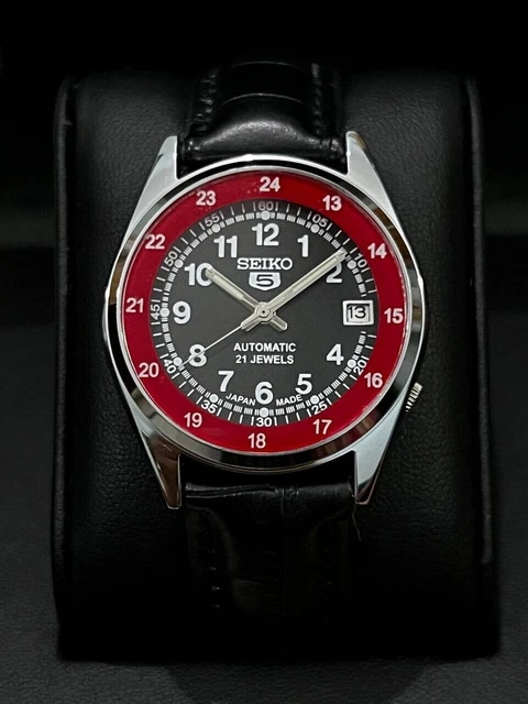 Montre Seiko 5 Automatique Occasion - Acier Inoxydable, Cadran Doré/Noir, Réf 9N4708