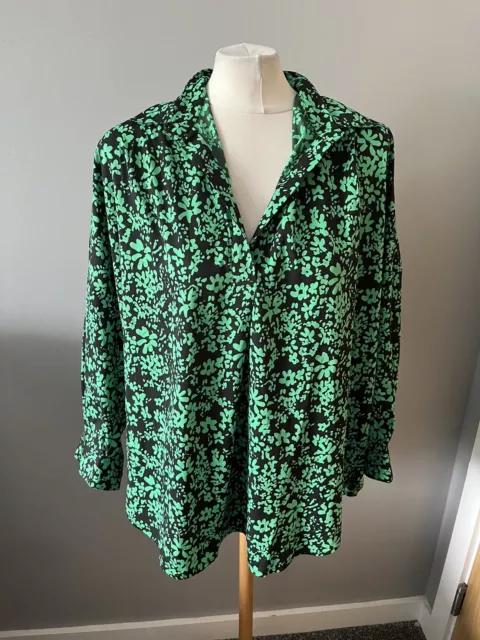 Ladies French Connection Black Green Floral Print Crepe Popover Dressy Top Sz L