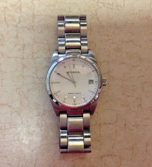 Fossil watch! Barely worn fossil-havent-worn-a-watch-for  main image 2
