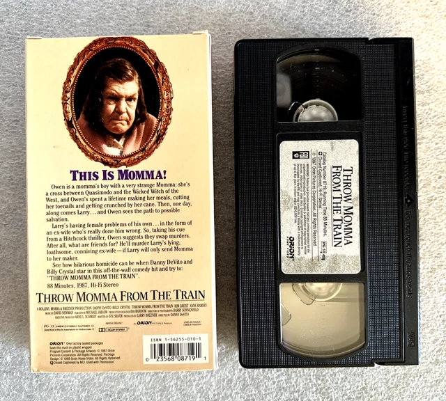 THROW MOMMA FROM the Train VHS 1988 Comedy Starring Danny DeVito ...