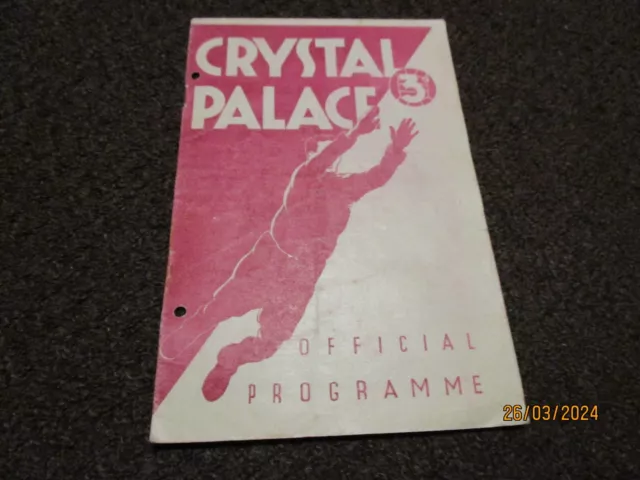 CRYSTAL PALACE  v  LEYTON ORIENT   1952/3   OCTOBER 4th